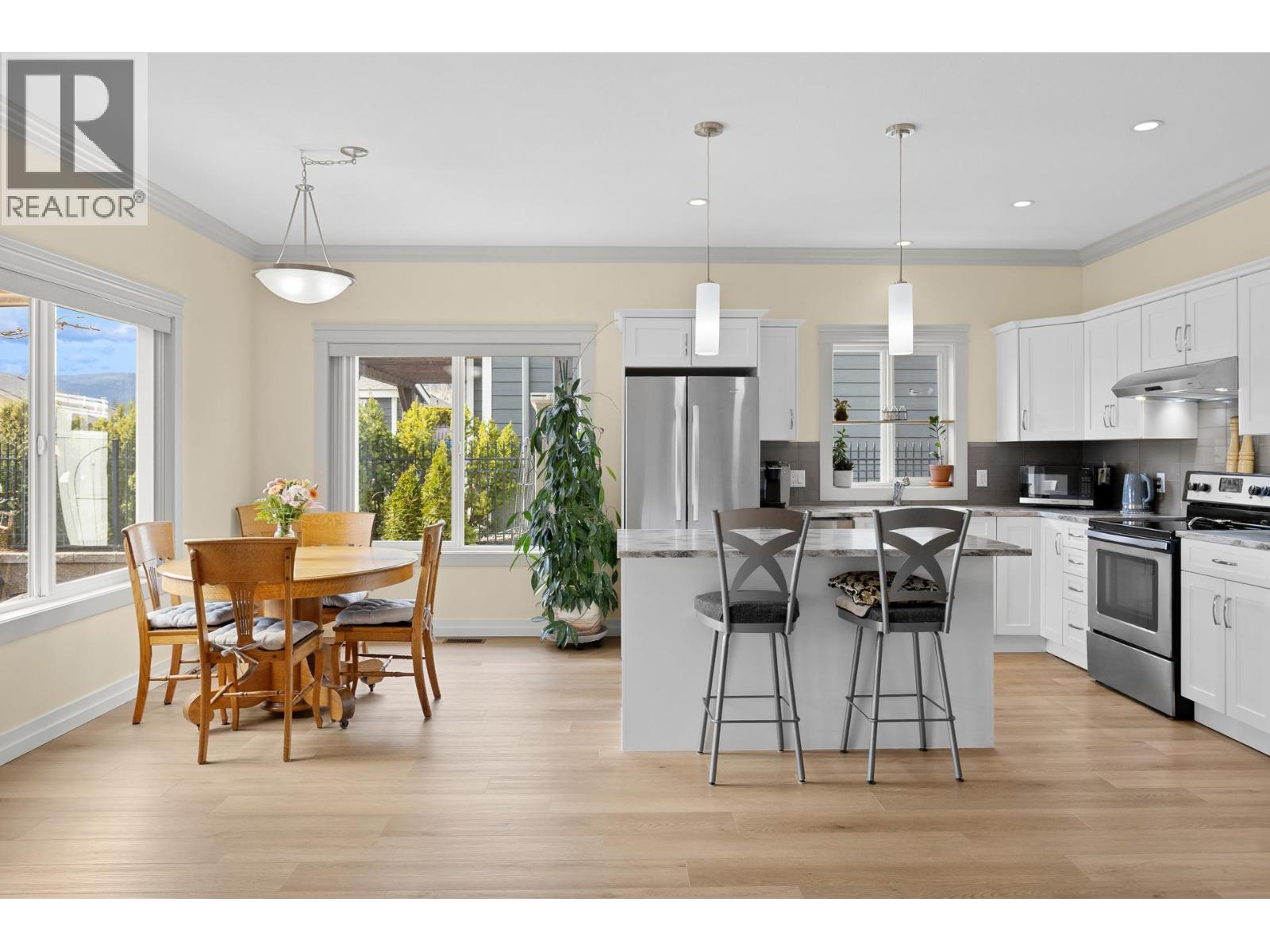  2092 Clover Drive, West Kelowna