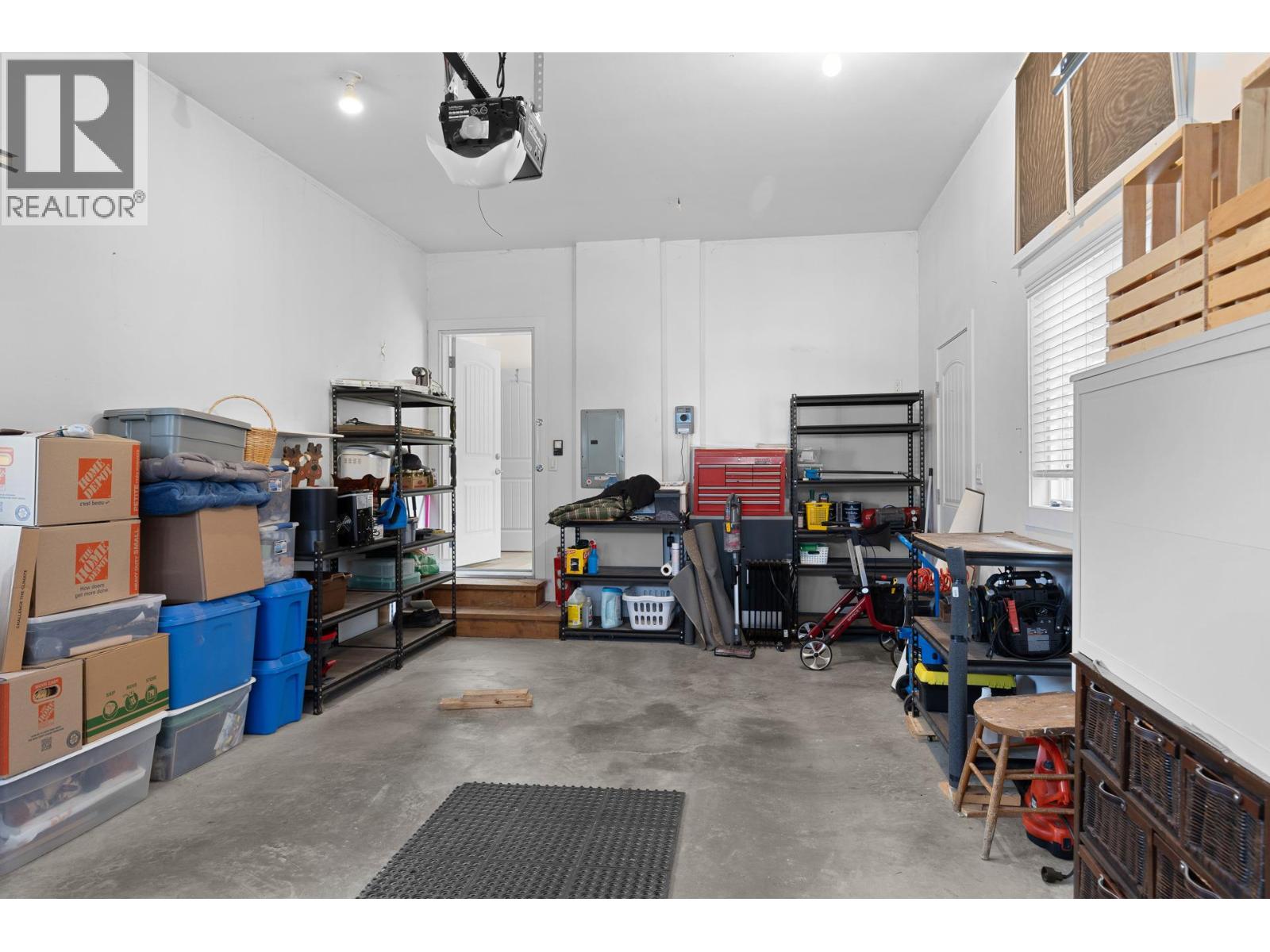  2092 Clover Drive, West Kelowna