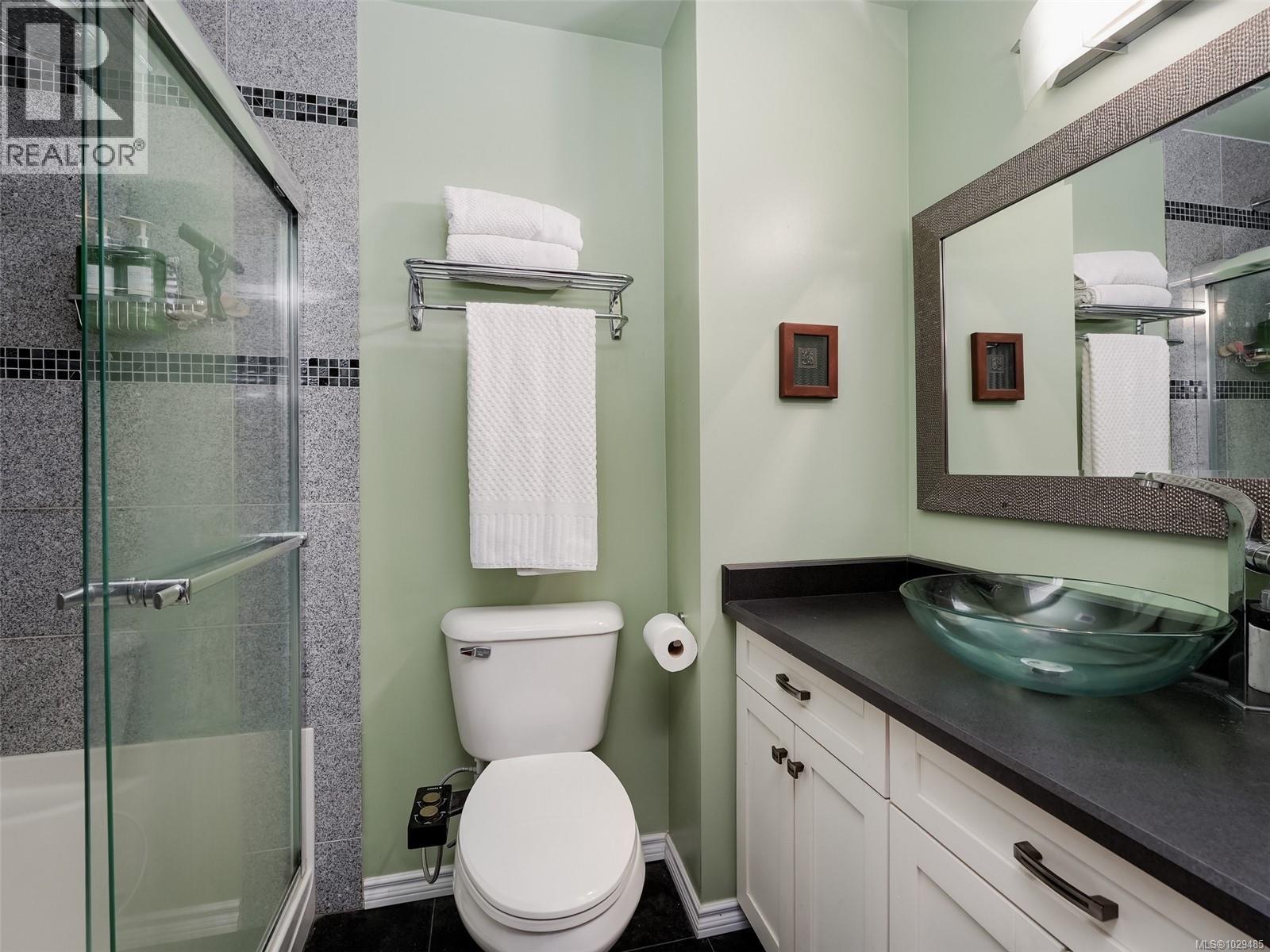 Single Family House for Sale in   West Saanich Rd Saanich 