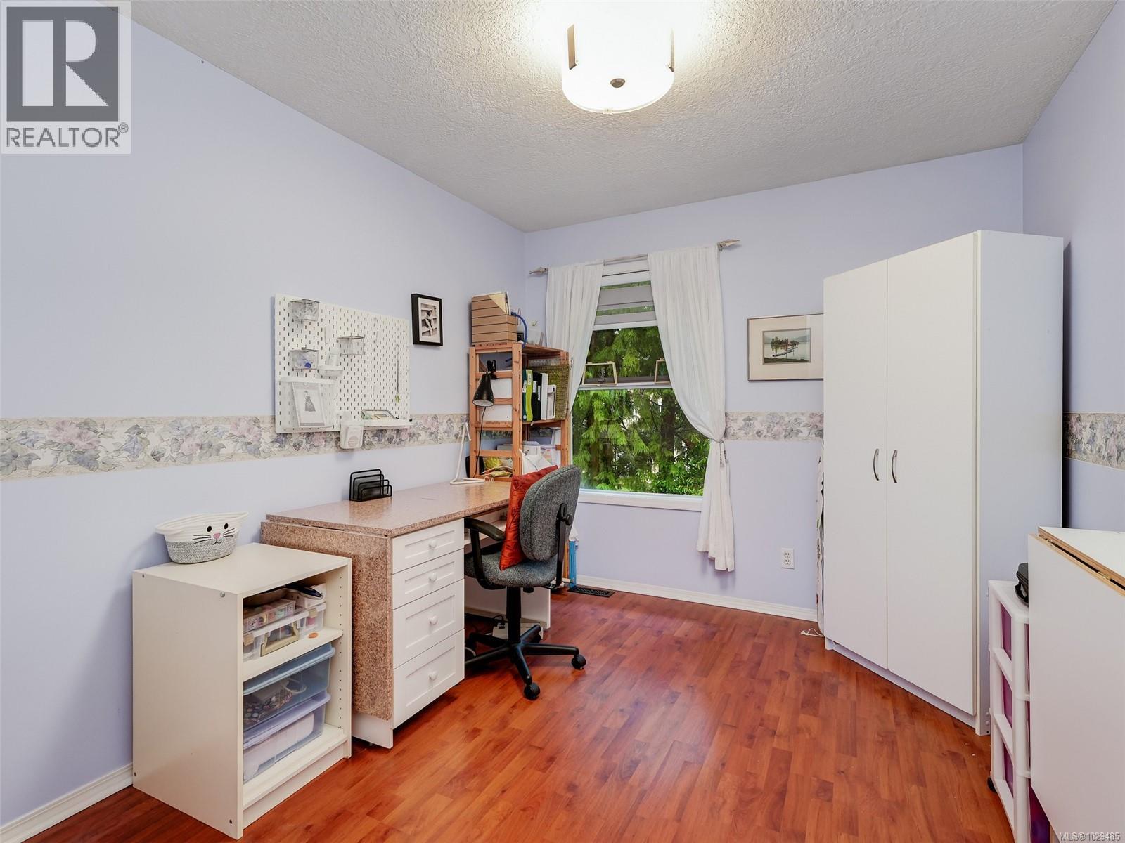 Single Family House for Sale in   West Saanich Rd Saanich 