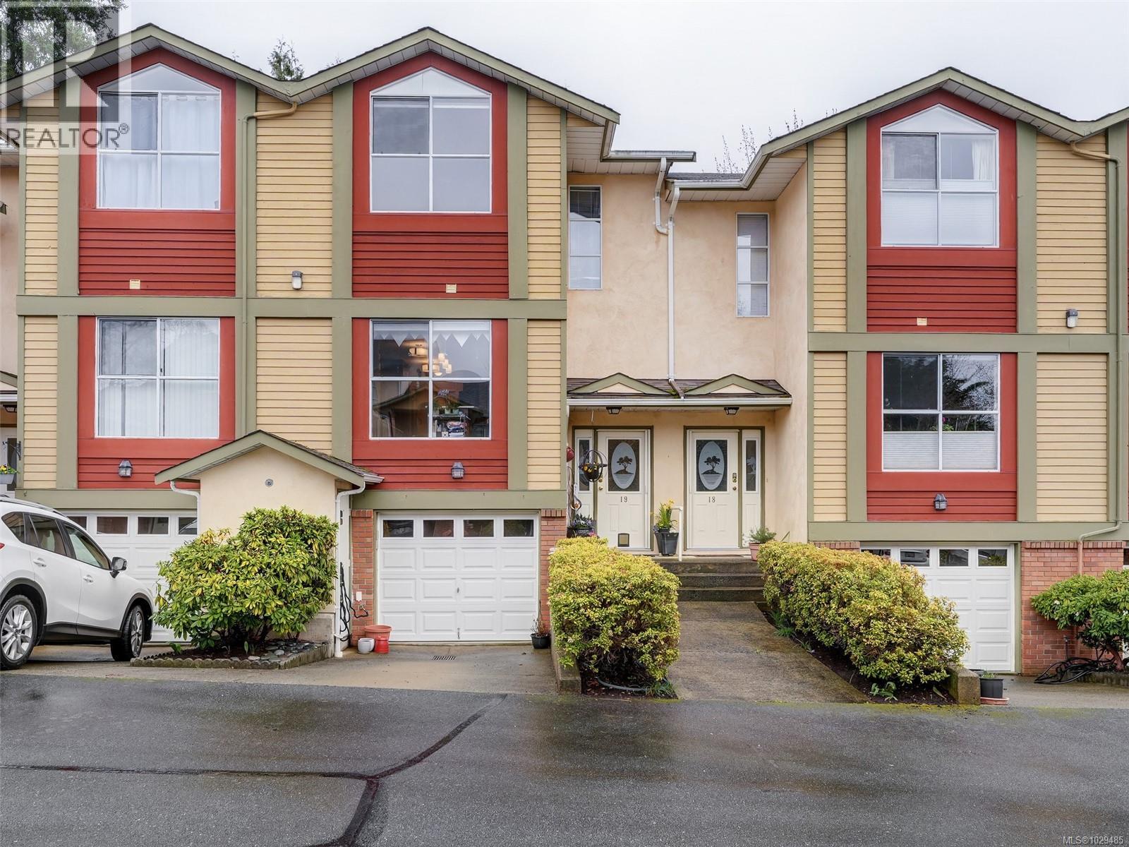 Single Family House for Sale in   West Saanich Rd Saanich 