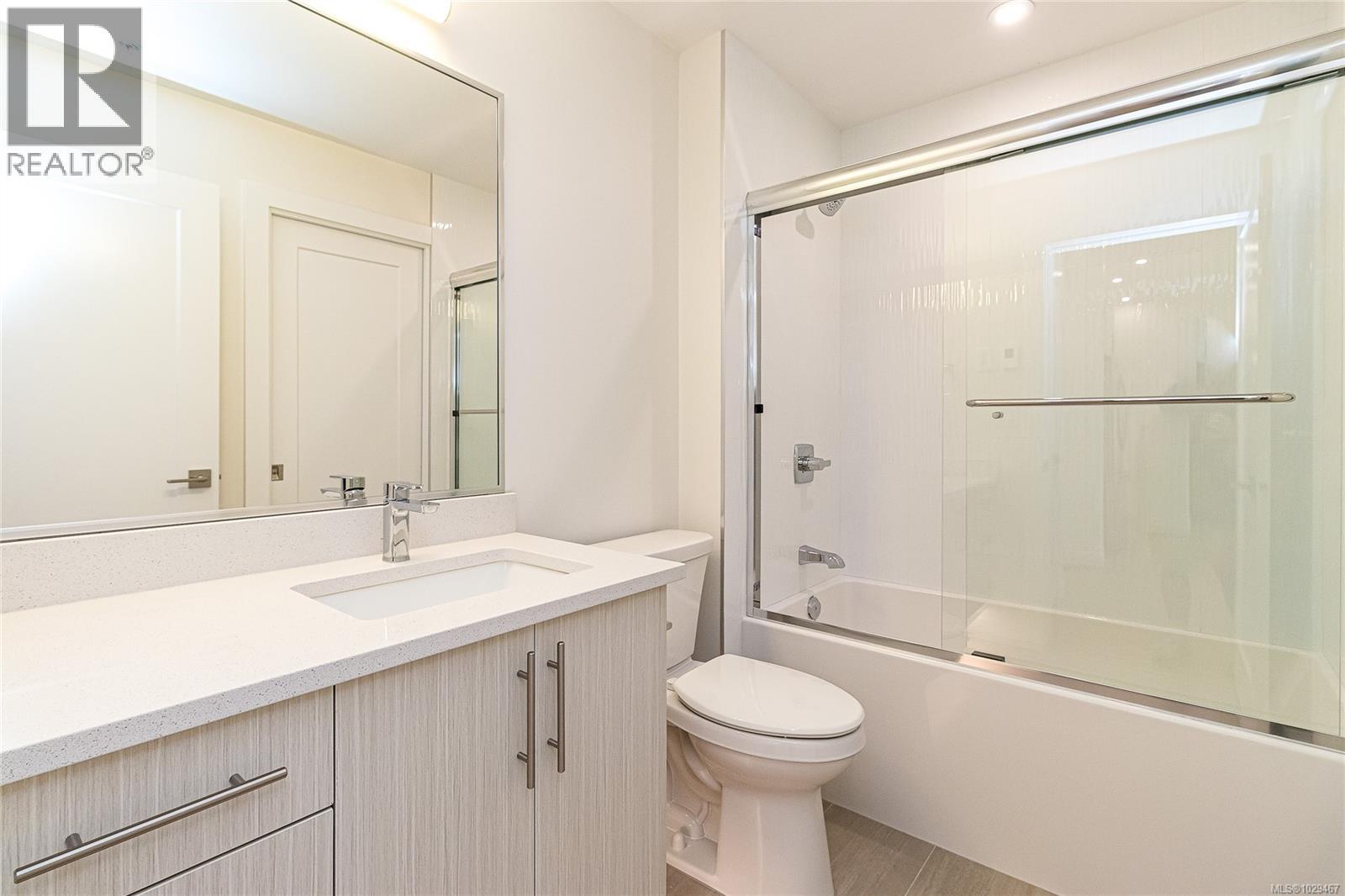 205 924 Jenkins Avenue, Langford