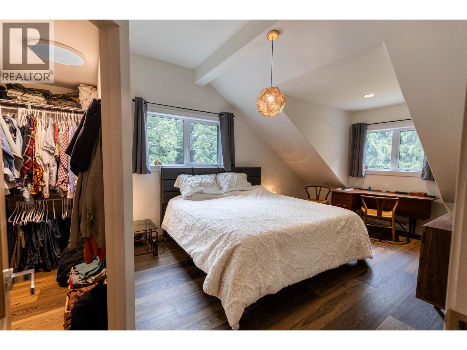 4037 Santa Road, Scotch Creek