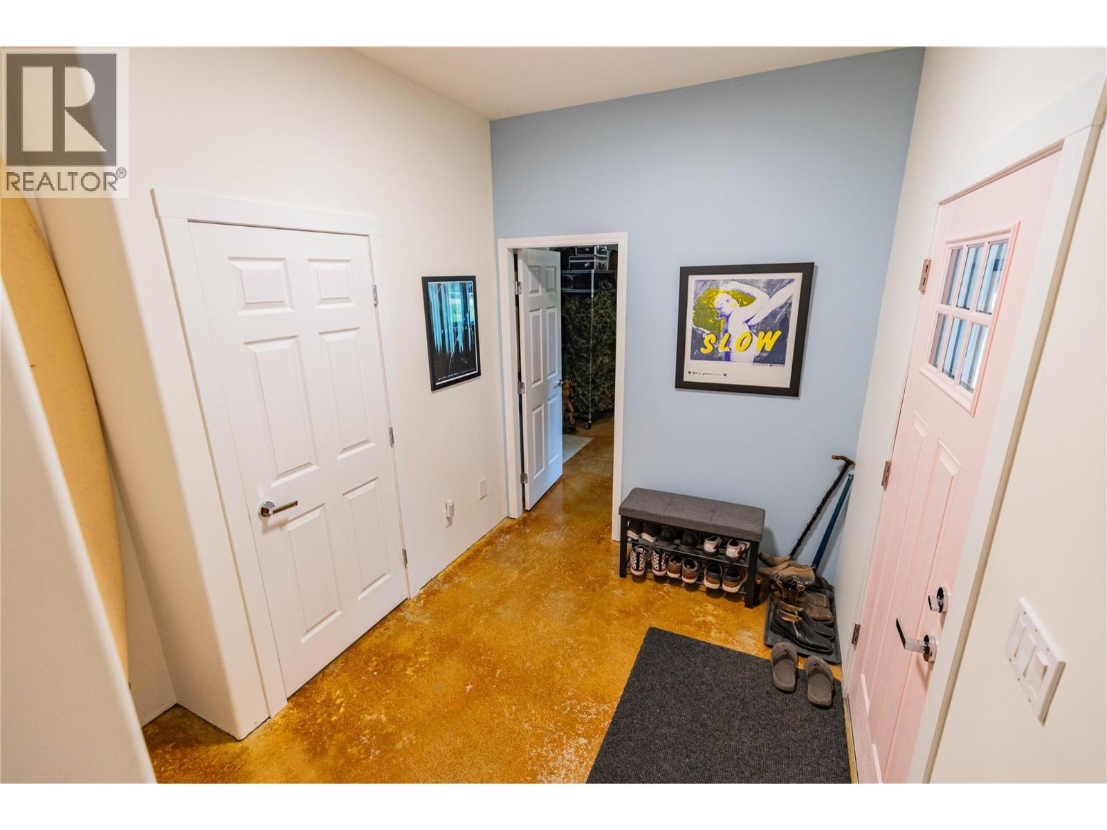 4037 Santa Road, Scotch Creek