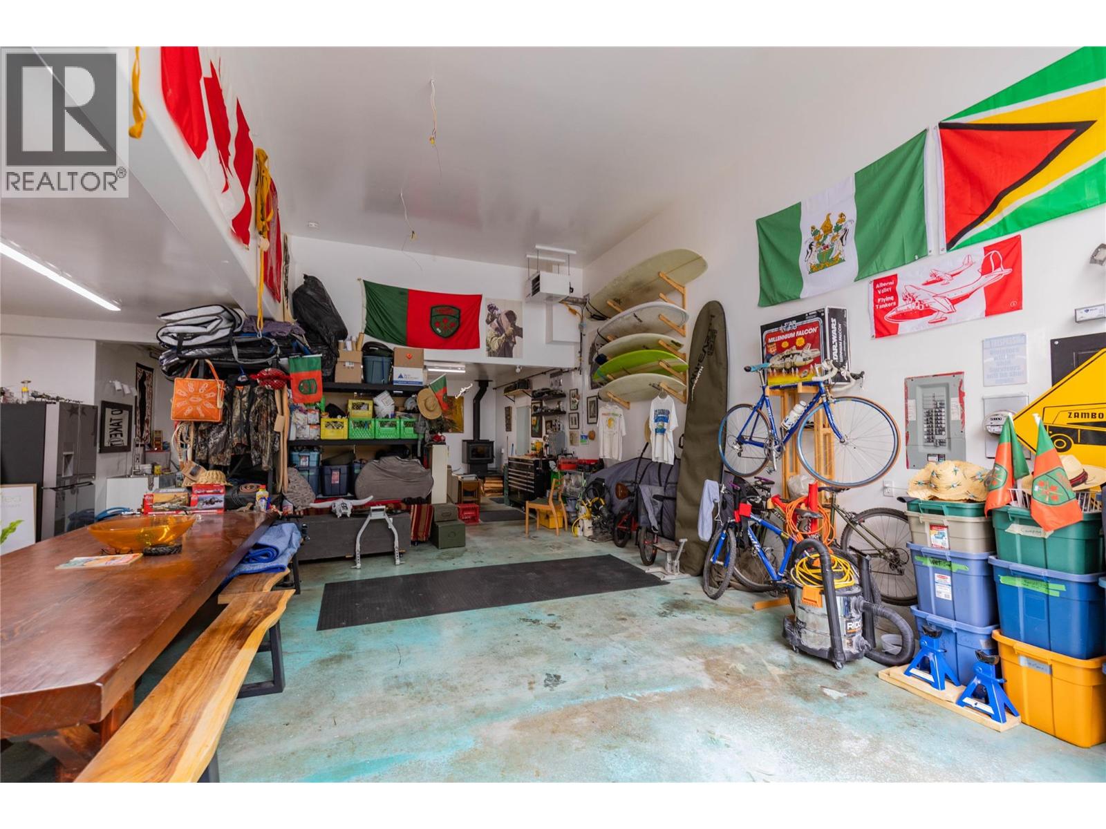 4037 Santa Road, Scotch Creek