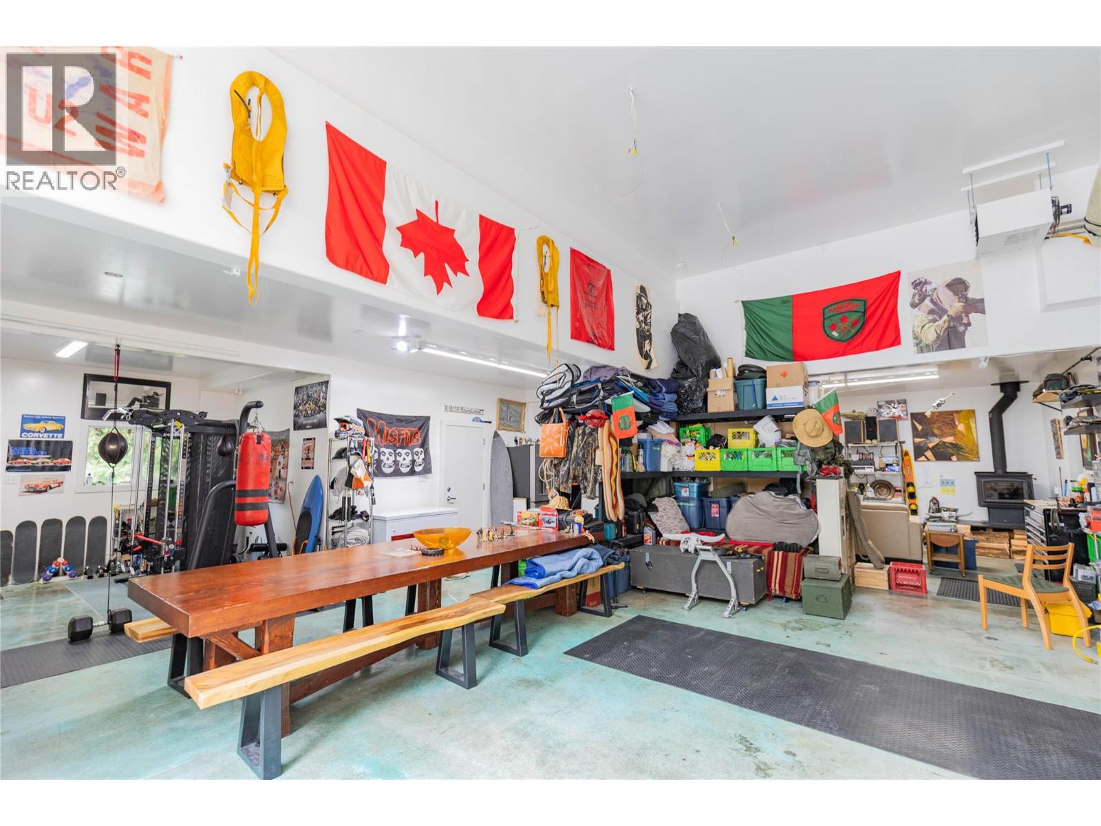 4037 Santa Road, Scotch Creek