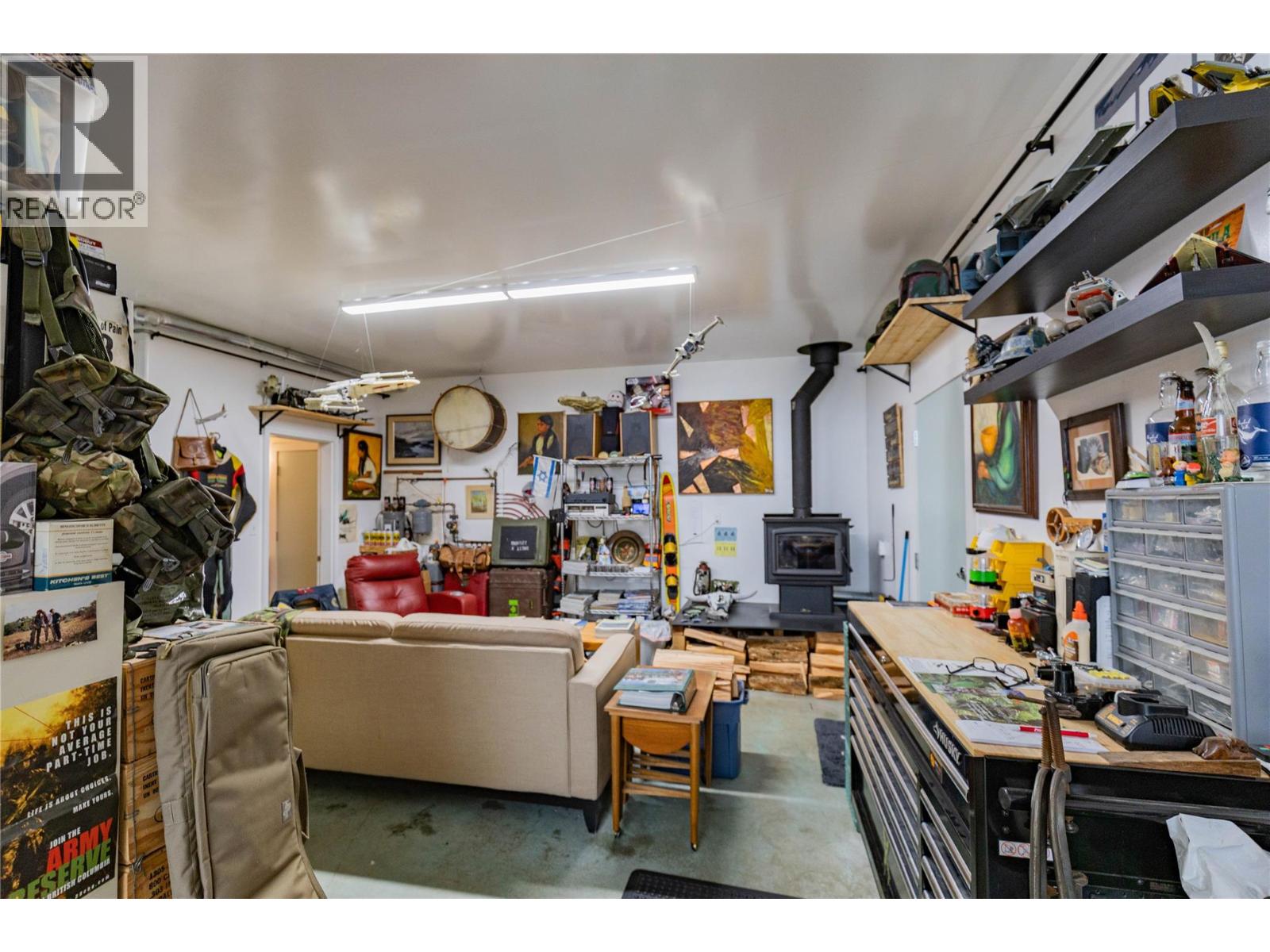 4037 Santa Road, Scotch Creek