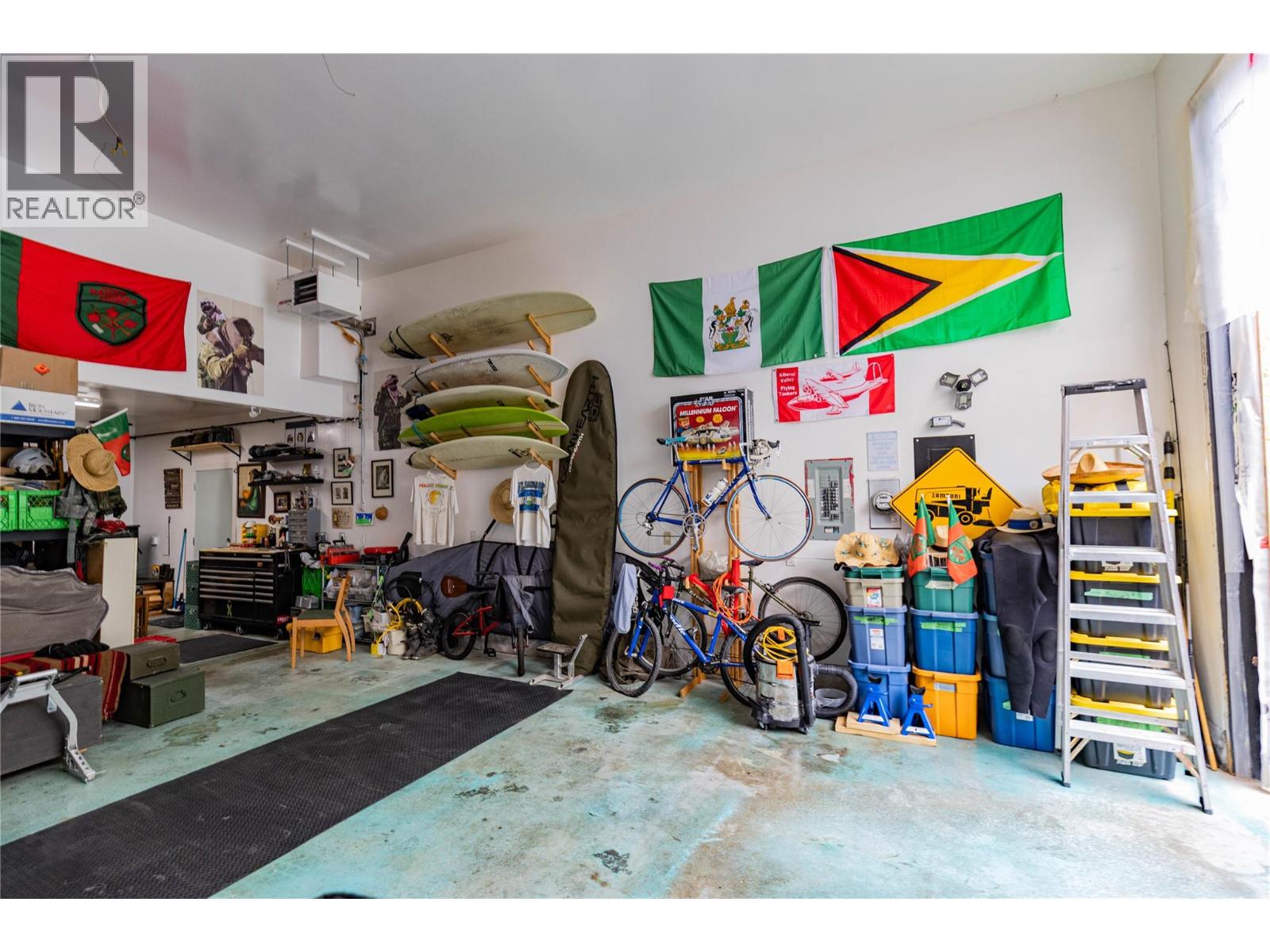 4037 Santa Road, Scotch Creek