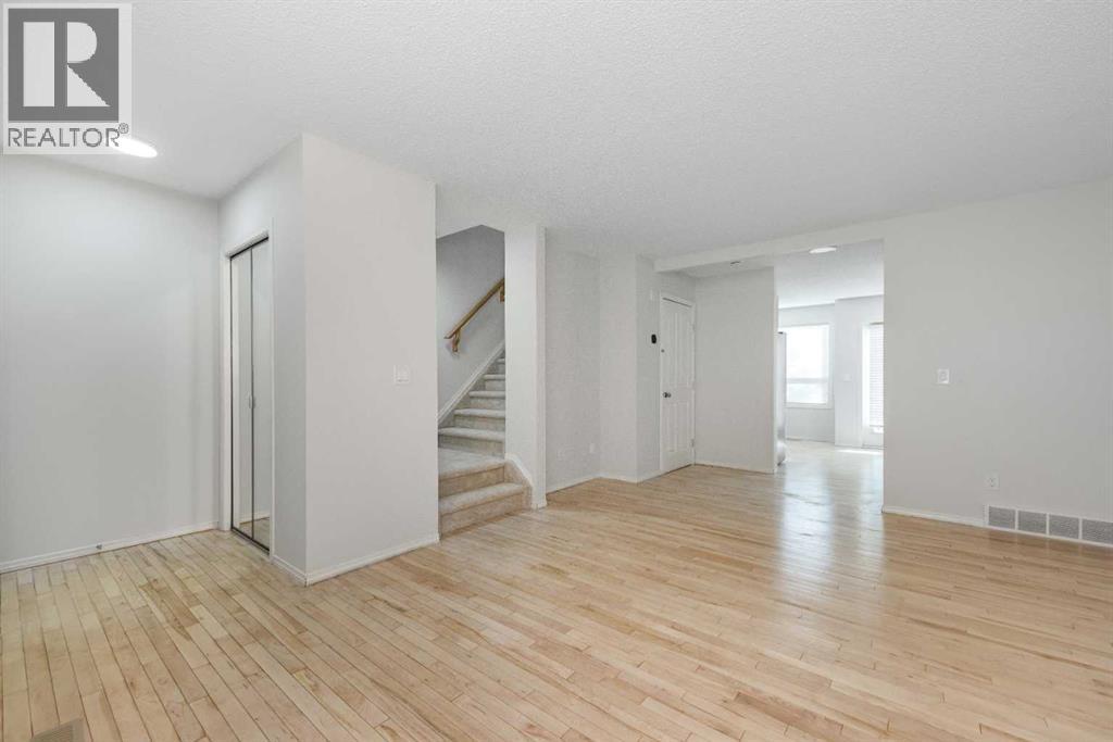 Single Family House for Sale in   Tarawood Lane NE Taradale Calgary 