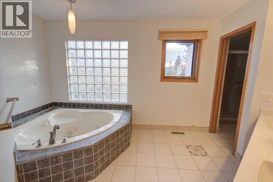 Single Family House for Sale in  Christie Estate Boulevard SW Christie Park Calgary 