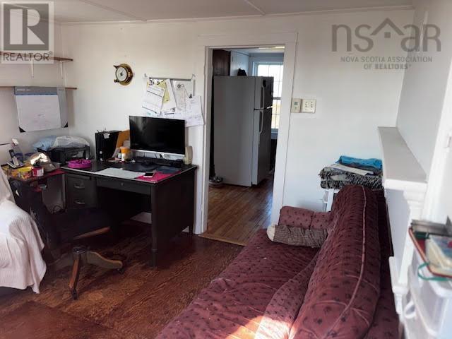 Property 16 of 35 of 712 Highway 335