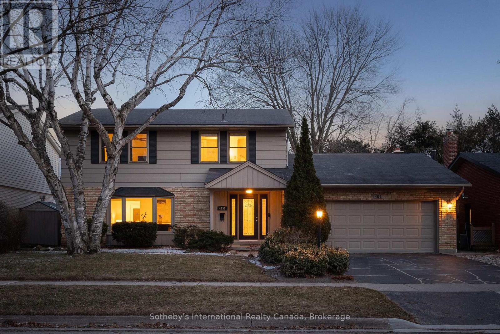 4456 HAWTHORNE DRIVE