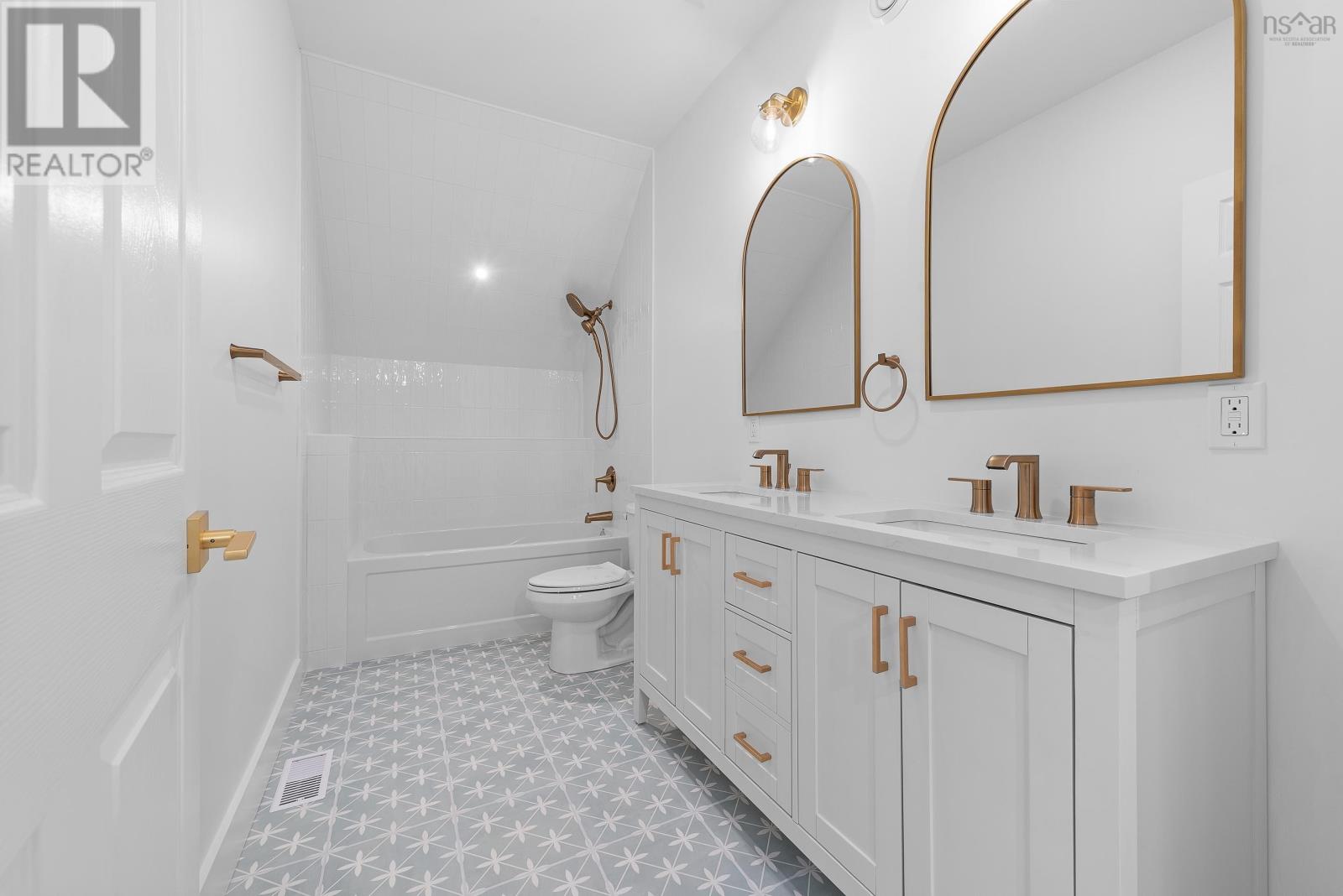 Property 33 of 50 of 2567 Highway 358