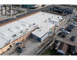 1351 Tecumseh Rd E, Windsor, ON N8W2B9 Photo 14