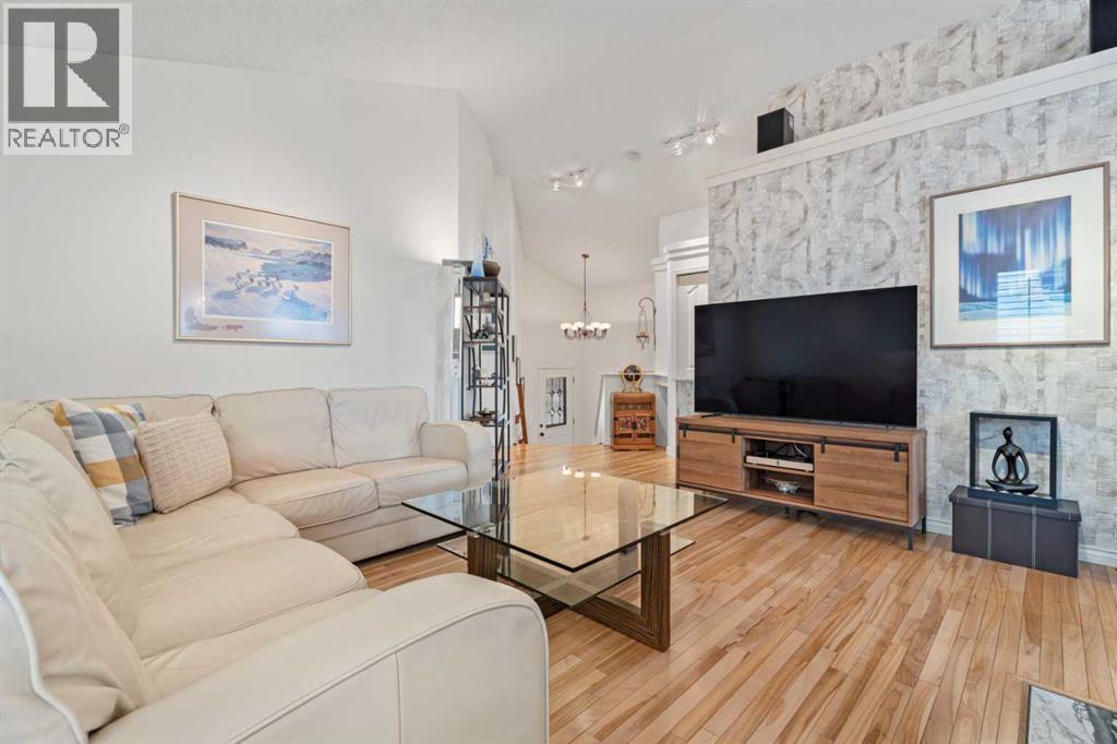 Single Family House Bi-level for Sale in  Prestwick Landing SE McKenzie Towne Calgary 