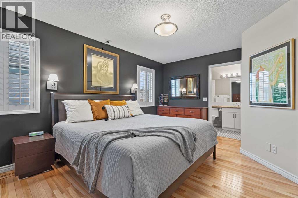 Single Family House Bi-level for Sale in  Prestwick Landing SE McKenzie Towne Calgary 