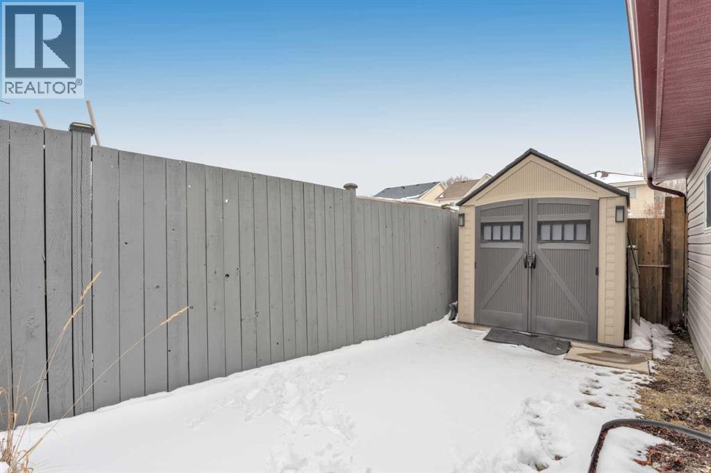 Single Family House Bi-level for Sale in  Prestwick Landing SE McKenzie Towne Calgary 