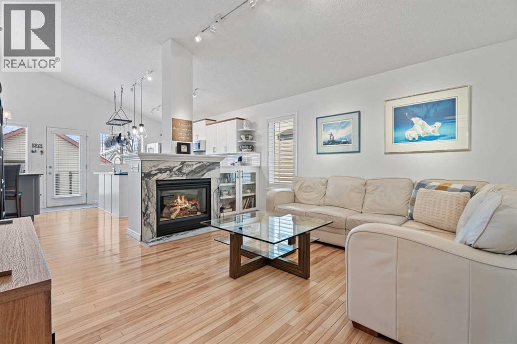 Single Family House Bi-level for Sale in  Prestwick Landing SE McKenzie Towne Calgary 