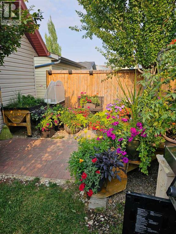 Single Family House Bi-level for Sale in  Prestwick Landing SE McKenzie Towne Calgary 