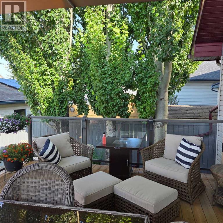 Single Family House Bi-level for Sale in  Prestwick Landing SE McKenzie Towne Calgary 