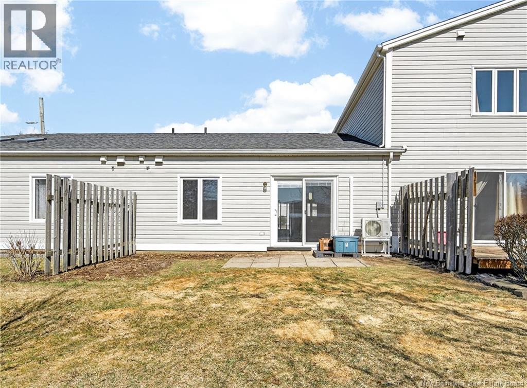 #18 84 Seaman Street - 17