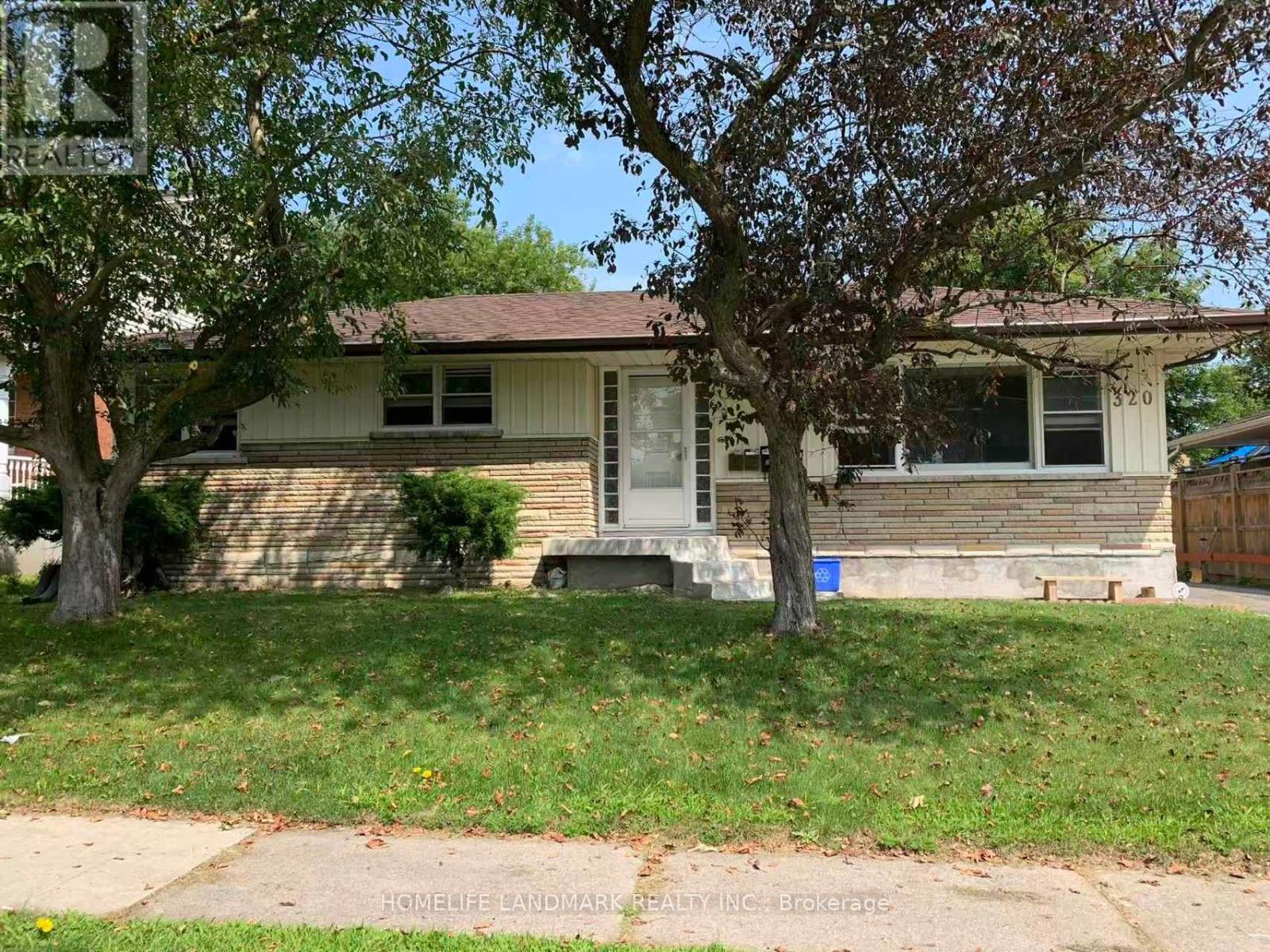 320 ELGIN STREET W - 1