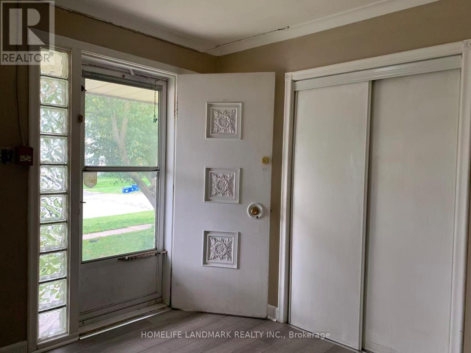 320 ELGIN STREET W - 11