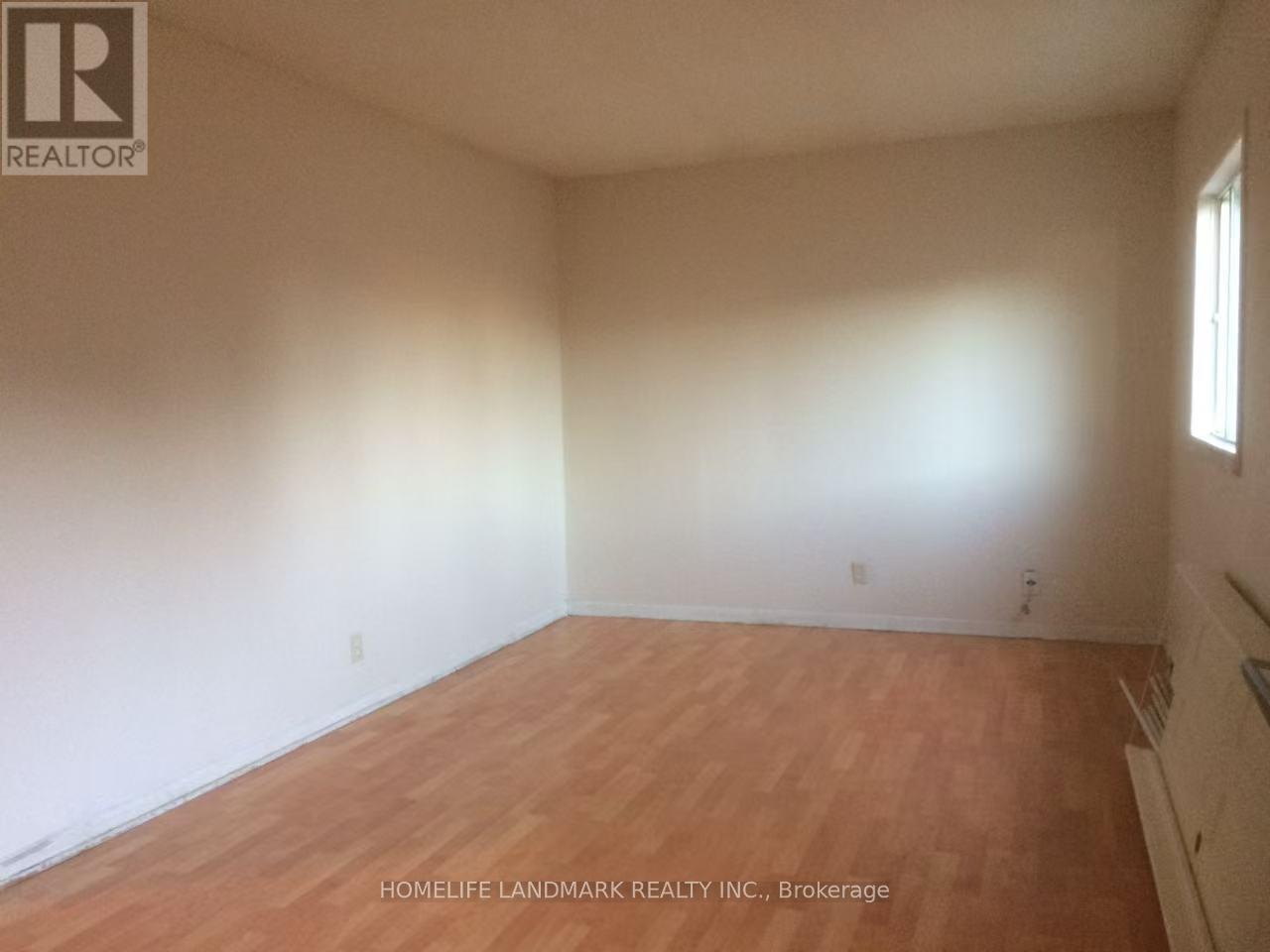 320 ELGIN STREET W - 18