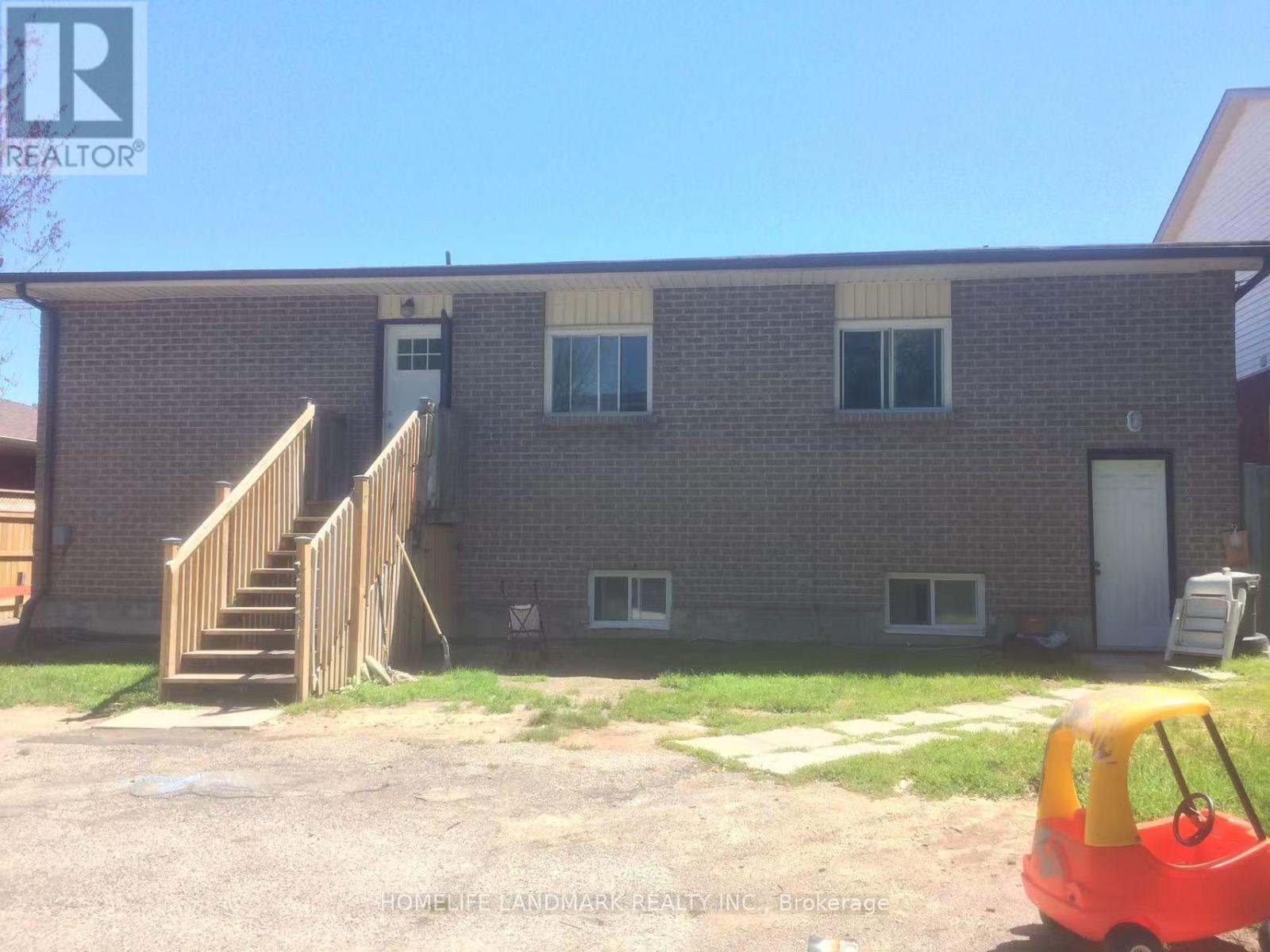 320 ELGIN STREET W - 2