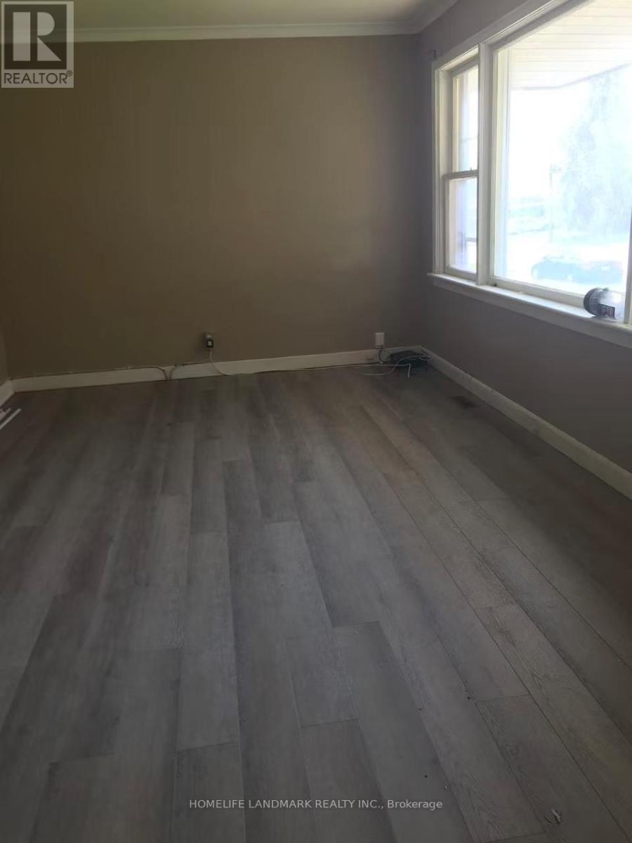 320 ELGIN STREET W - 9