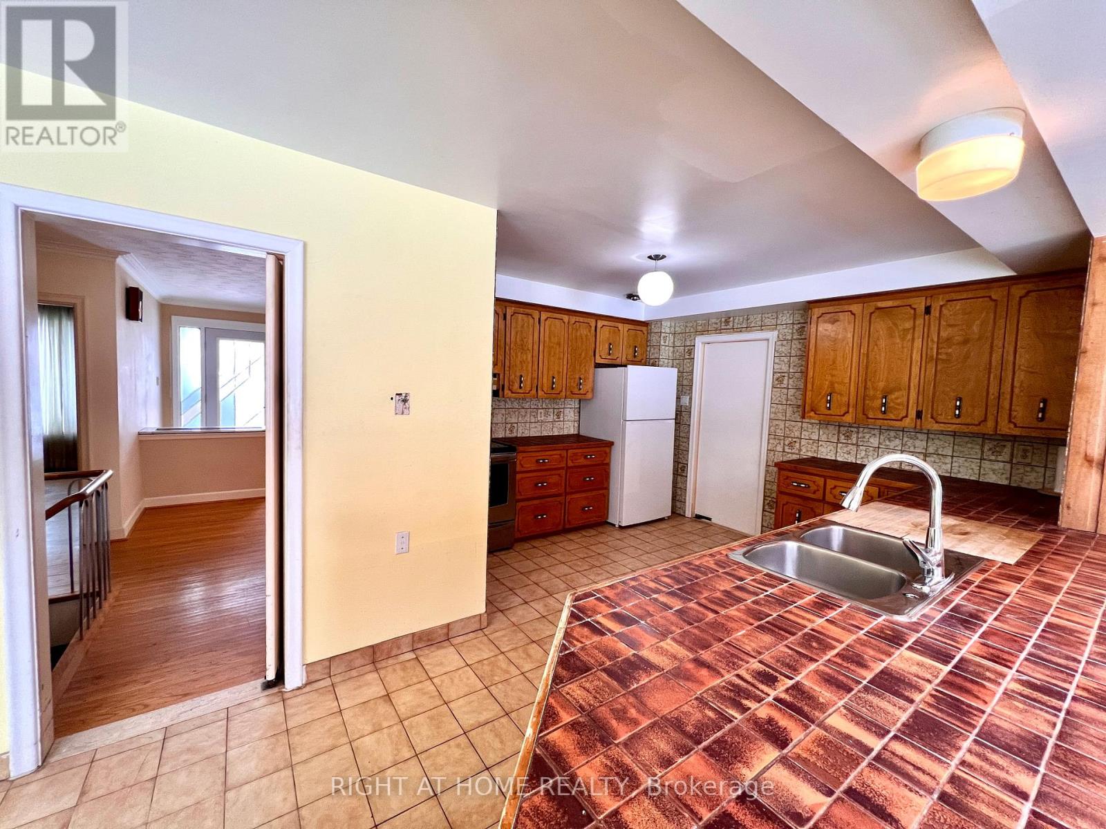 77 RIVERSIDE BOULEVARD - 11