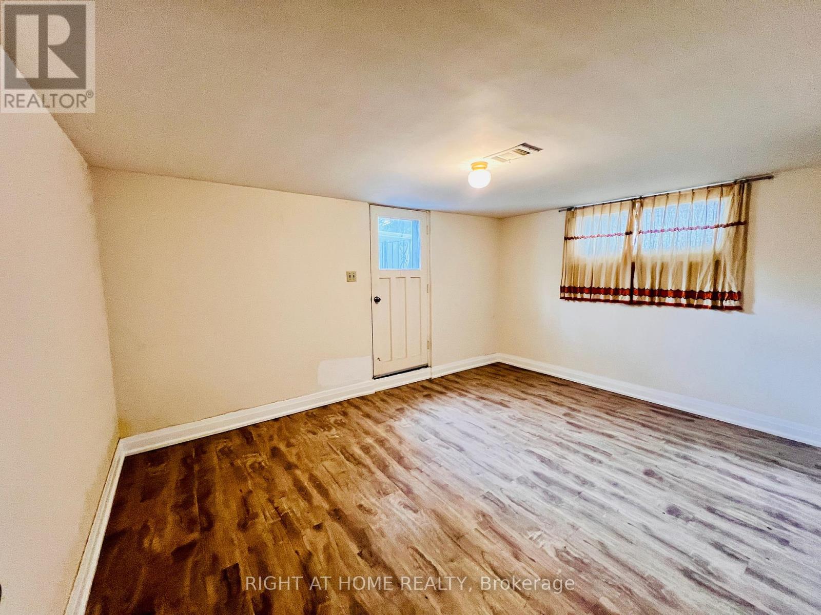 77 RIVERSIDE BOULEVARD - 47