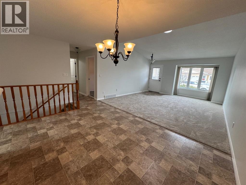 5403 47 Street, Lacombe