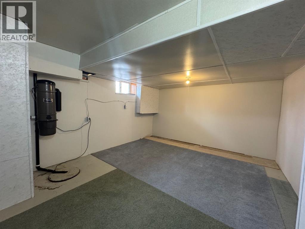 5403 47 Street, Lacombe