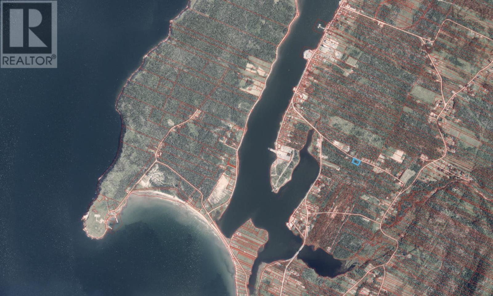 Property 5 of 17 of Plateau Road