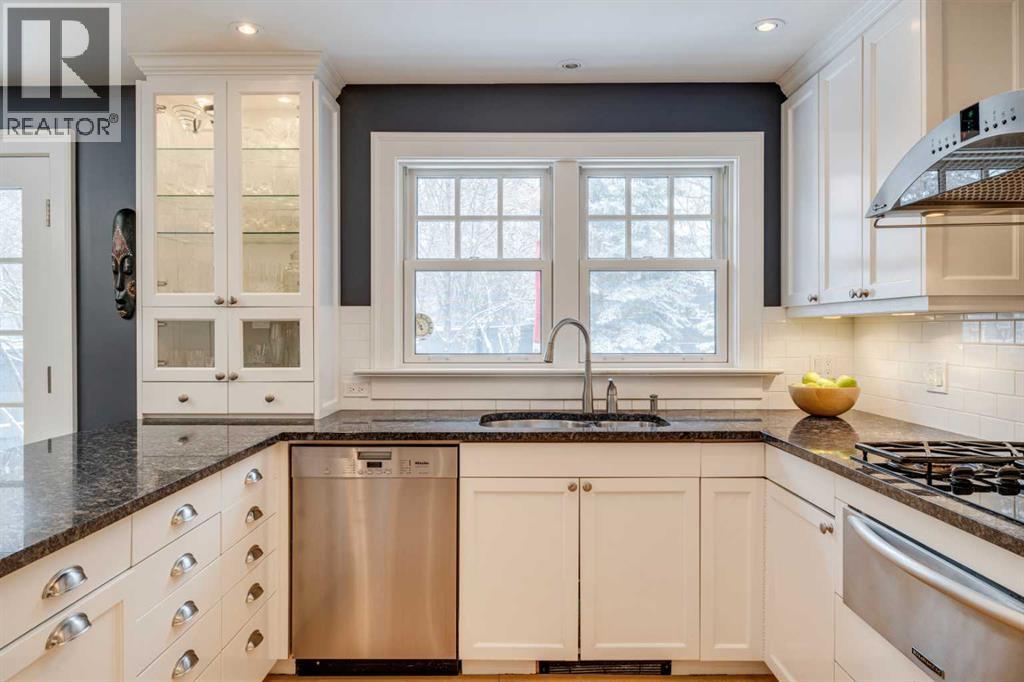 Single Family House for Sale in  Crestview Road SW Elbow Park Calgary 