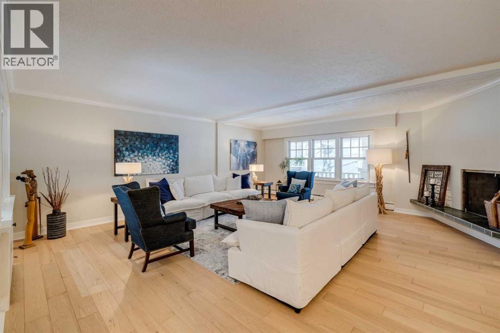 Single Family House for Sale in  Crestview Road SW Elbow Park Calgary 