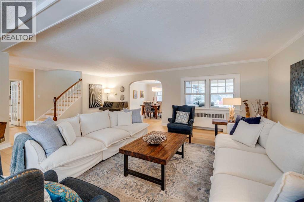 Single Family House for Sale in  Crestview Road SW Elbow Park Calgary 