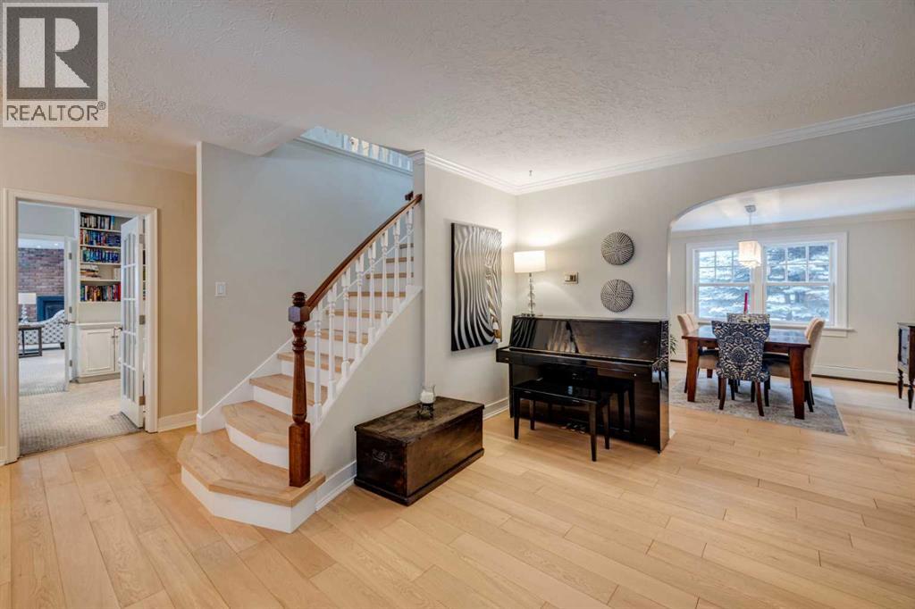 3920 Crestview Road SW, Calgary, Alberta