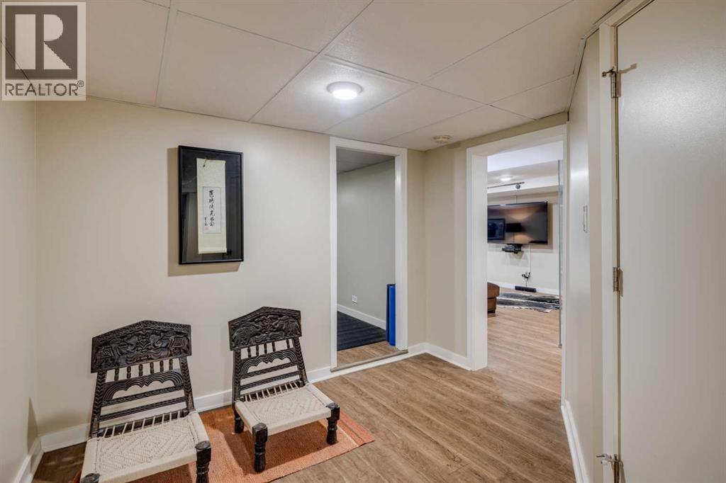 Single Family House for Sale in  Crestview Road SW Elbow Park Calgary 