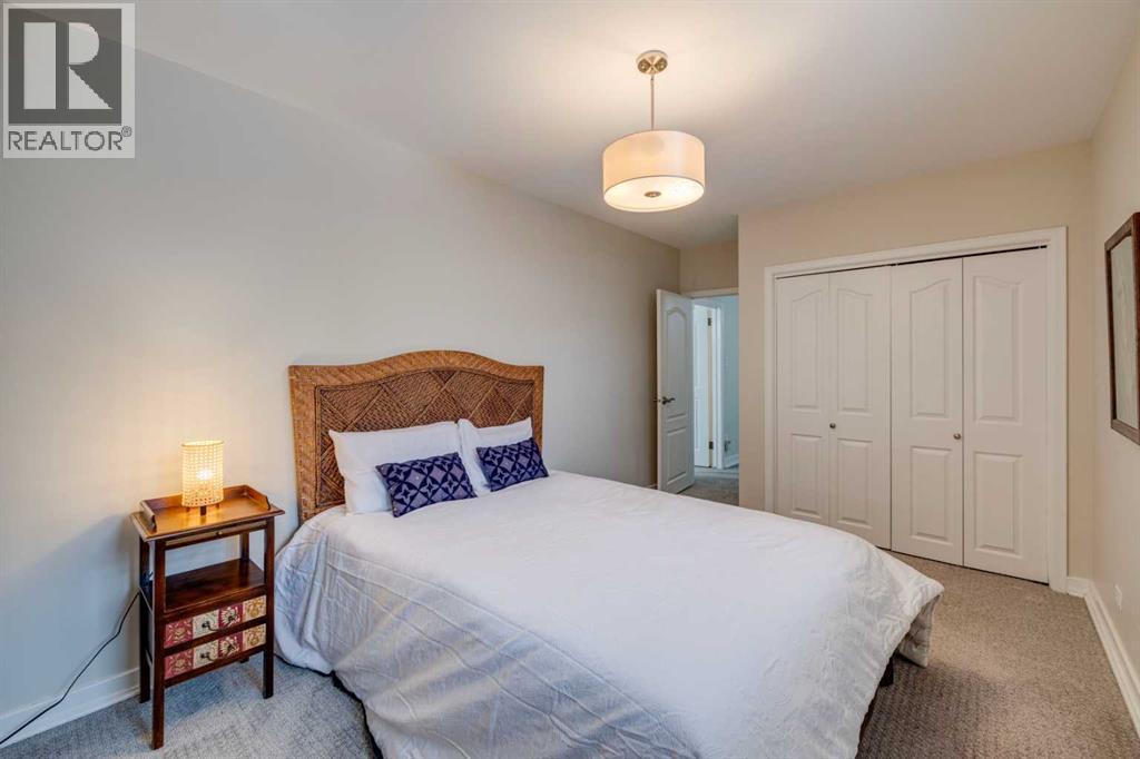 Single Family House for Sale in  Crestview Road SW Elbow Park Calgary 