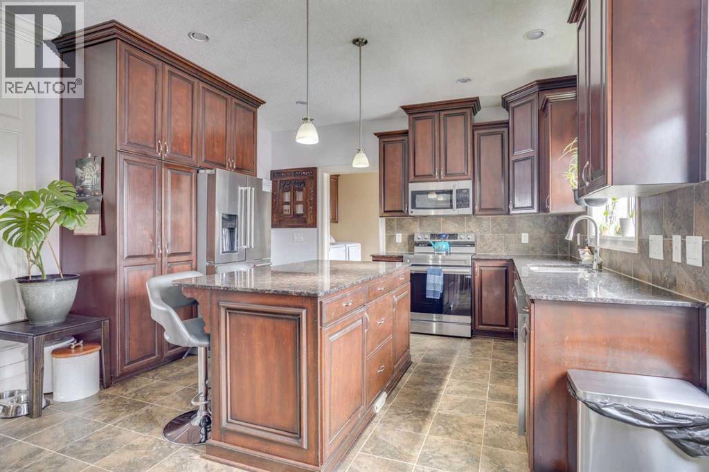 161 Snowy Owl Way, Fort McMurray