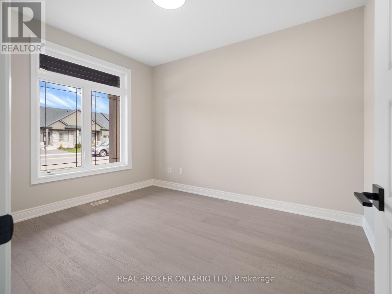 26 AUSTIN DRIVE - 23