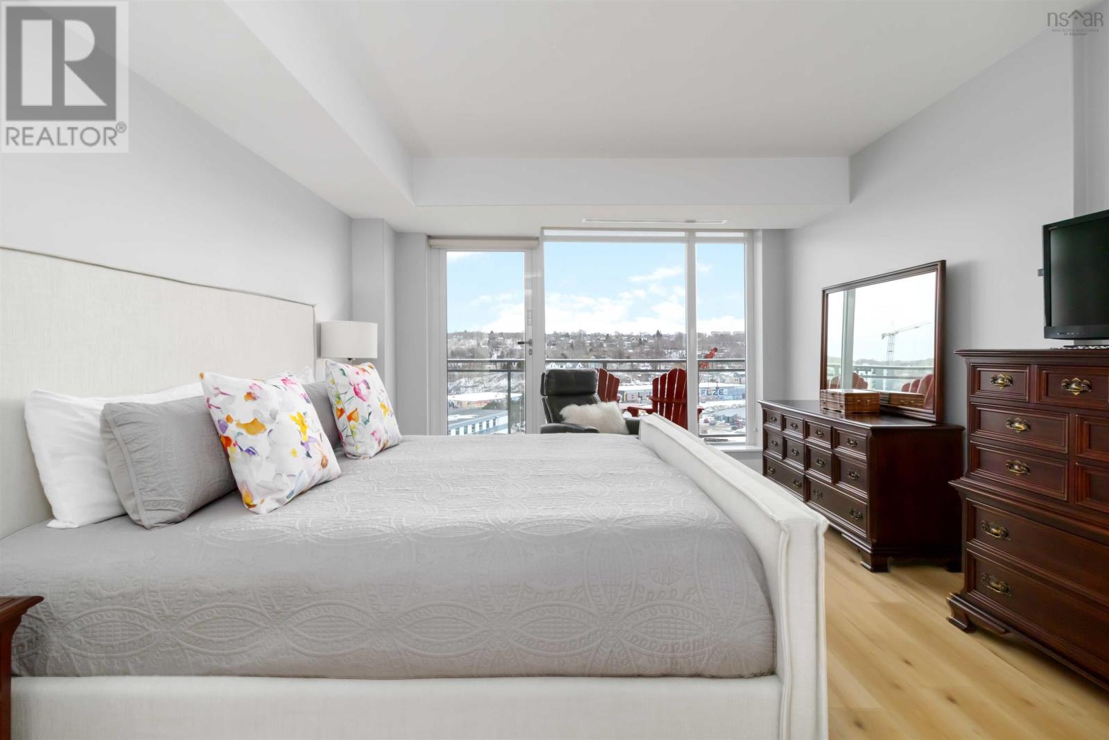 Property 20 of 49 of 802 31 Kings Wharf Place