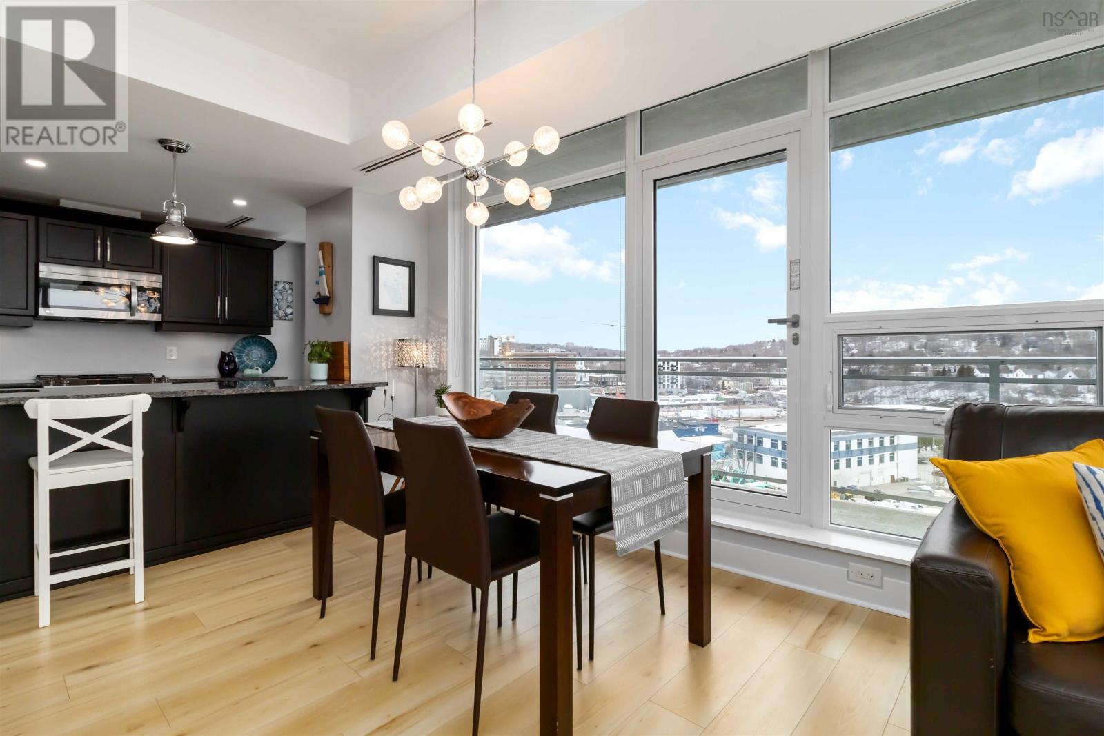 Property 24 of 49 of 802 31 Kings Wharf Place