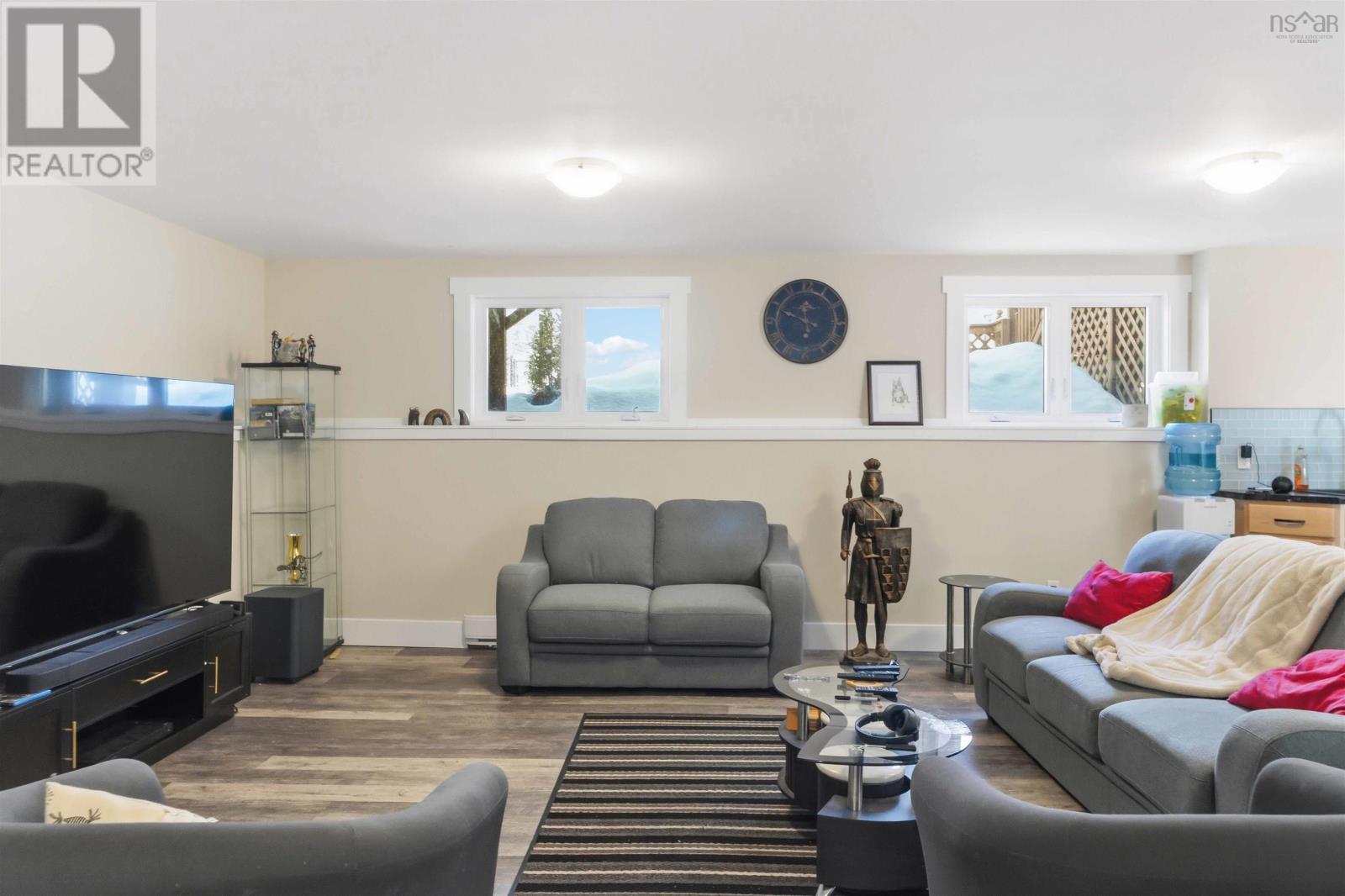 Property 20 of 33 of 893 Main Street