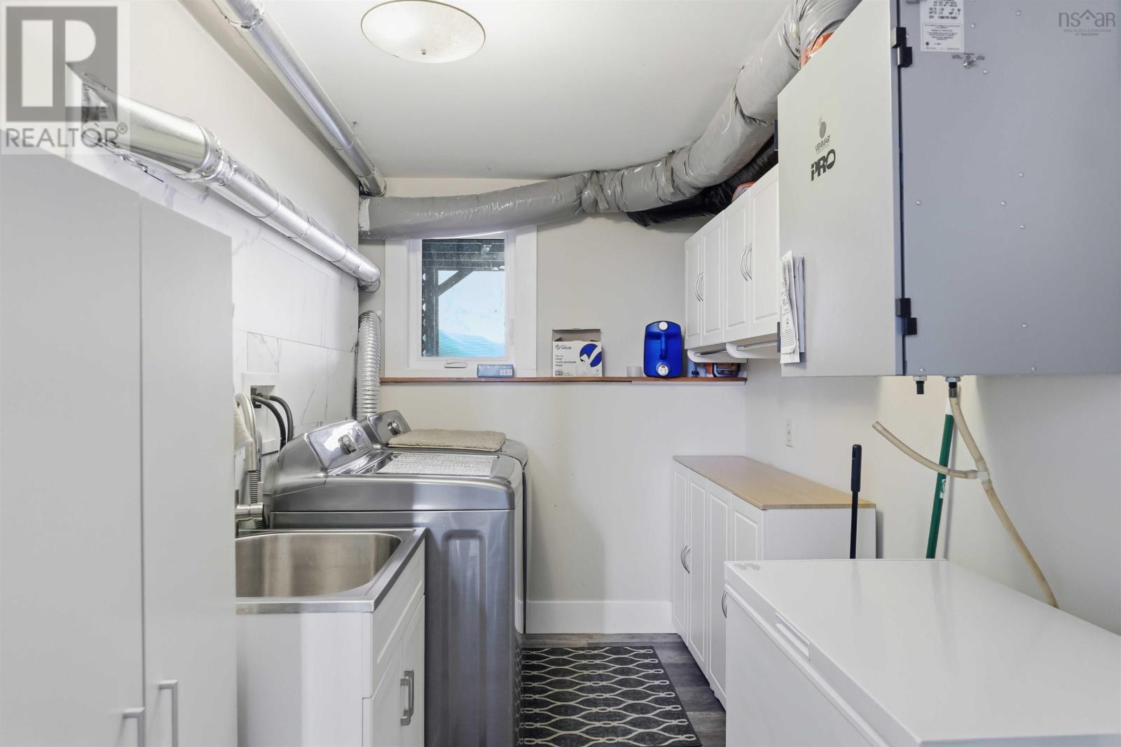 Property 28 of 33 of 893 Main Street