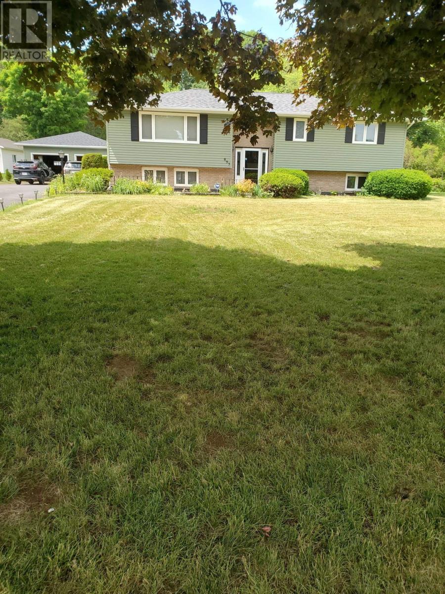 Property 31 of 33 of 893 Main Street