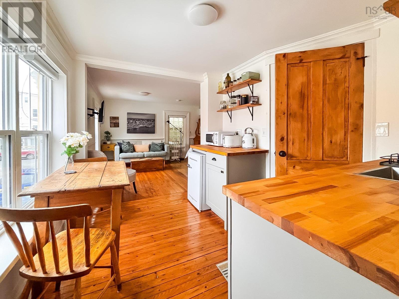 Property 30 of 43 of 9 Prince Street