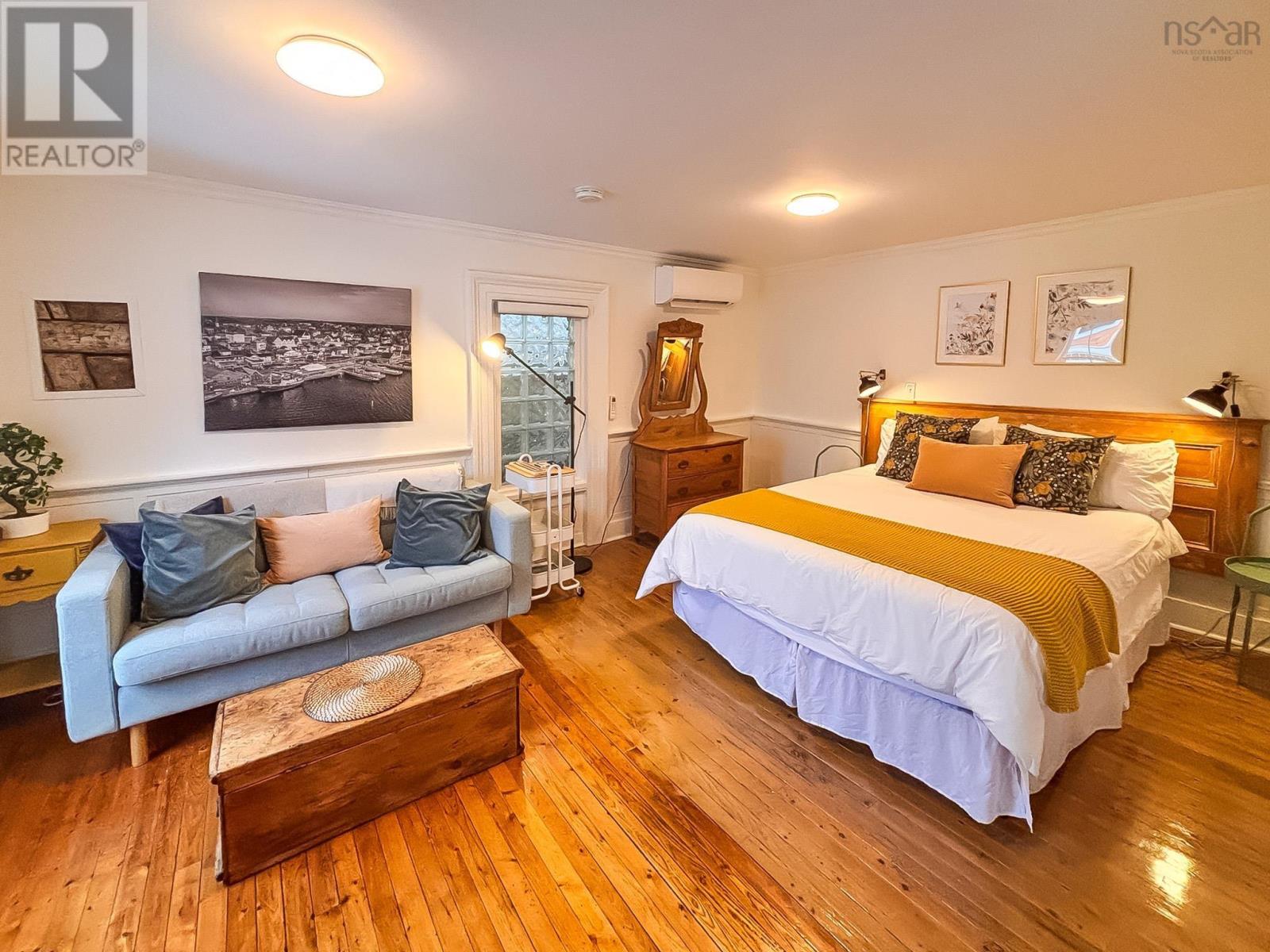 Property 33 of 43 of 9 Prince Street